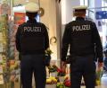 Bild: Bundespolizei
Der Streit zwischen einem Imbissverkäufer und einer Kundin im Regensburger Hauptbahnhof eskalierte am Samstag. In der Folge wurde ein Salami-Brötchen zum Wurfgeschoss.
