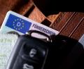 Symbolbild: Sven Hoppe/dpa
Nach geltendem Recht dürfen EU-Länder, die den Führerschein nicht ausgestellt haben, Fahrverbote nur im eigenen Hoheitsgebiet durchsetzen.