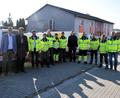 Bild: bö
Die Bayernwerk Netz GmbH eröffnet eine Anlaufstelle für Servicetechniker im Gewerbegebiet "Brunnlettberg" in Schmidmühlen. 20 Gemeinden in der Region werden künftig dort betreut. Von links: Bürgermeister Peter Braun und Kommunalbetreuer Markus Windisch und der Leiter des Kundencenters Parsberg Markus Segerer; rechts Thomas Herrnberger (Leiter Service).