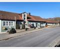 Bild: bsc
Der Umbau des alten Rathauses (links im Bild) mit Eingliederung in das Kinderhaus (rechts im Bild) ist im ersten Bauabschnitt im Haushaltsplan 2025 mit 500.000 Euro angesetzt.