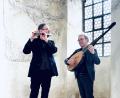 Bild: do
Mit "zauberhaften Klängen, deren Wohllaut tief zu Herzen geht" erinnern Michael Kämmle (Traversflöte) und Axel Wolf (Laute) an die Musik vom Musenhof der Wilhelmine von Bayreuth.