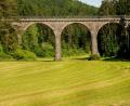 Archivbild: Petra Hartl
Weil ein 65-Jähriger auf einer Brücke klettern wollte, hat er einen Schaden am historischen Bauwerk verursacht.
