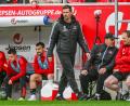 Bild: Armin Weigel/dpa
Nürnbergs Trainer Miroslav Klose konnte kaum glauben, was er in der zweiten Hälfte von seinem Team in Regensburg sah.