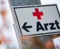 Bild: Tom Weller/dpa
Ärzte fordern eine Strafgebühr für Patienten, die gebuchte Termine beim Arzt nicht wahrnehmen. (Symbolbild)
