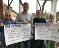Bild: mma
Monika Kugler-Fleischmann, Marco Kind, Hans Bauer und Marianne Moosburger (von links) machen die Spenden offensichtlich Freude.