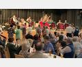 Archivbild: Gerhard Träger
Zu den beschwingten Liedern der Störnsteiner schwingen die Besucher des Tanz-Tees in der Stadthalle immer gern das Tanzbein.