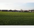 Bild: wel
Von Niedermurach kommend liegt das Areal des einfachen Bebauungsplans mit 1,44 Hektar rechts vor der Ortschaft Rottendorf. Es schließt die Lücke zum geplanten Gewerbegebiet.