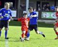 Archivbild: Hubert Ziegler
Fabian Spies (Dritter von links) und der FC Edelsfeld wollen sich im Duell mit Köfering für die 0:4-Pleite im Hinspiel revanchieren.