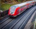 Bild: Jens Büttner/dpa
Bis 2027 will DB-Regio die Quote selbst verschuldeter Zugausfälle auf unter ein Prozent bringen. (Archivbild)