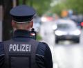 Symbolbild: Sebastian Kahnert/dpa
Die Verkehrspolizei Amberg kontrollierte die Geschwindigkeit vorbeifahrender Fahrzeuge in Schnaittenbach.