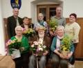 Bild: Stefanie Scherr
Bürgermeister Walter Schauer, Marianne Dirscherl, Brigitte Scherr, Michael Klonner (in Vertretung für Christine Klonner), 1. Vorstand GOV Angelika Failer, (oben von links), . Anna Schwendner, Wilhelm Nirschl, Margarethe Greber (unten von links).