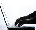 Symbolbild: Silas Stein
Eine 22-Jährige aus Sulzbach-Rosenberg hat im Internet einen Staubsauger gekauft. Bekommen hat sie für ihr Geld nichts.