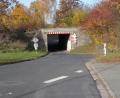 Bild: ak
Die Gemeinde Speichersdorf zieht wegen der Kostenexplosion bei den Eigenmitteln zum Neubau der Bahnbrücke-Ost die finanztechnische Reißleine.