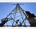 Bild: Martin Schutt/dpa
Monteure arbeiten an einem neuen Mast für eine Bahnstromtrasse. Eine solche Leitung soll auch zwischen Regensburg, Schwandorf und Pechbrunn (Landkreis Tirschenreuth) entstehen. Die Raumverträglichkeitsprüfung läuft.