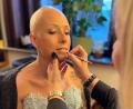 Bild: Kyra Funk/exb
Auch Vanessa Schmidt hat das Angebot "Beautiful you" der VHS Schwandorf ausprobiert. Ihre Erfahrungen sind ebenso wie die von Susi Honig in die Sendung "Plan B" eingeflossen, die am Samstag, 12. April, um 17.35 im ZDF ausgestrahlt wird.