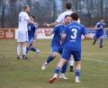 Archivbild: Dieter Jäschke
Der TSV Eslarn (blaue Trikots) hatte in der Restrunde bislang kaum Grund zum Jubeln. Im Heimspiel gegen den TSV Erbendorf will die Grenzland-Elf den Hebel umlegen.