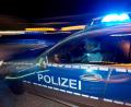 Symbolbild: Patrick Seeger/dpa
Wegen eines Streits unter jungen Leuten mussten am Samstagnachmittag gleich mehrere Polizeistreifen in ein Dorf bei Mitterteich ausrücken.