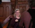 Bild: Wolfgang Steinbacher
Das Hochzeitsdiadem, ein Erbstück, das Alexandra Völkel aus Hahnbach gehört, besteht aus in Handarbeit gefertigten Myrtenblüten, ist zum Teil aus Silber und mindestens 100 Jahre alt.