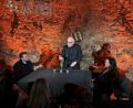 Bild: Manuel Graf Beissel von Gymnich/exb
Jamy Ian Swiss sorgt bei einer Show auf Schloss Guteneck für Spannung