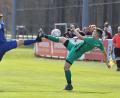 Archivbild: war
Johannes Roll (rechts, Szene aus der Partie in Etzenricht) und der FC Weiden-Ost sind am Mittwochabend bei der SpVgg Pfreimd zu Gast.