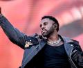 Bild: Britta Pedersen/dpa
Der US-amerikanische Sänger Jason Derulo steht beim Lollapalooza Festival Berlin, am 30. April ist er in Regensburg zu sehen.