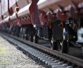 Symbolbild: Oliver Berg
Ein defekter Bremsschuh brachte die acht Wagons in Neutraubling ins Rollen.