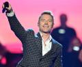 Bild: Hendrik Schmidt/dpa
Ronan Keating tritt am 2. August 2025 beim "Schlosspark Festival" in Schwarzenfeld auf.