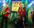 Bild: Kunz
Die Regensburger Band "4fun" spielt Weihnachtslieder.