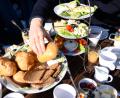 Symbolbild: Jonas Walzberg
Ein Frühstücksbuffet ohne Portionsverpackungen aus Plastik ist ein Beitrag für nachhaltigen Tourismus.