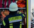 Symbolbild: Rolf Vennenbernd/dpa
Bei einem Brand in einem Mehrfamilienhaus im Süden Bayerns sind zwei Frauen verletzt worden.