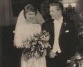 Archivbild: Archiv Familie Conrad
Das Hochzeitfoto von Gertrud und Klaus Conrad aus dem Jahr 1959, aufgenommen in Berchtesgaden.