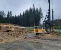 Bild: gis
Die vorbereitenden Arbeiten für das Brückenbauwerk an der Staatsstraße zwischen Brand und Mehlmeisel laufen.