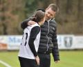 Archivbild: Hubert Ziegler
Trainer Simon Eisinger und die Spieler des TSV Theuern freuen sich auf den Pokal-Kracher gegen die SpVgg Greuther Fürth.