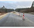 Bild: Andreas Royer
Die Umfahrung an der B 85-Unterführung "Wolfsgrube" ist vollständig angelegt. Aus witterungstechnischen Gründen wird diese Passage erst nach Baubeginn im Frühjahr für den Verkehr freigegeben.