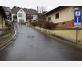 Bild: bö
Der Ausbau des Schallerberges in Schmidmühlen ist abgeschlossen. Bürgermeister Peter Braun würdigte bei der Jahresabschlusssitzung des Marktrats besonders das Verständnis der Anwohner. Diese hätten die erschwerte Zufahrtsmöglichkeit hingenommen - in der Sackgasse gibt es nämlich auch keine Wendemöglichkeit.