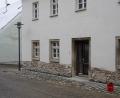 Bild: Schönberger/exb
In der Kirchstraße in Schönsee saniert das Ehepaar Schießl derzeit ein altes Ackerbürgerhaus.