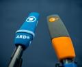 Bild: Michael Kappeler/dpa/dpa-tmn
Das abgesagte TV-Duell von Habeck und Weidel hätte am 10. Februar stattfinden sollen.