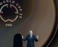 Bild: Rebecca Blackwell/AP/dpa
Club-WM: FIFA-Präsident Gianni Infantino spricht während der Auslosung für das Großevent.