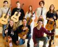 Bild: Andreas Fischer
Die Gitarrenklassen der Berufsfachschule Sulzbach-Rosenberg und der Hochschule für Musik Nürnberg laden zum Gemeinschaftskonzert.