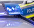 Symbolbild: Daniel Karmann/dpa
In Griesbach ist in der Nacht zum 1. Mai eine Gartentür samt Pfosten aus der Betonverankerung gerissen worden. Die Polizei Tirschenreuth ermittelt und sucht Zeugen.