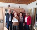 Bild: Autor FFZ [ffz] (franzficker26@googlemail.com)
Alles Gute, vor allem Gesundheit, wünschten der Jubilarin Lilo Lips (v. li.) Josef Sirtl (TSV Hauptverein), Werner Lustig (Tischtennis), Irene Emmerich und Herta Münsterer (Damen Fitness), Franz Ficker (TSV Förderkreis).