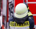Symbolbild: Philipp von Ditfurth/dpa
Mehr als 100 Einsatzkräfte bekämpften den Brand in einem Betrieb in Grafenwöhr.