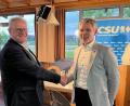 Bild: ihl
OB Andreas Feller (links) verliert in einer Kampfabstimmung deutlich gegen Bürgermeister Andreas Wopperer. Die Schwandorfer CSU zieht mit Andreas Wopperer in den Kommunalwalhkampf