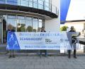 Bild: BMW Group
Die Organisatoren Christoph Peters (links), Standortleiter des BMW-Group, Werk Wackersdorf, und Dieter Vogl vom Ski-Club Schwandorf (Mitte) freuen sich gemeinsam mit Uwe Kehl, Betriebsrat BMW-Group, auf den 7. Firmen- und Familienlauf.