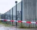 Symbolbild: Armin Weigel /dpa
Vier verurteilte Straftäter waren aus dem Bezirkskrankenhaus in Straubing geflohen. Nun erhebt die Staatsanwaltschaft Regensburg Anklage.