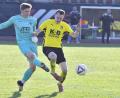 Bild: Hubert Ziegler
Paul Götz (rechts) und der FC Amberg müssen das Heimspiel gegen den SV Schwandorf-Ettmannsdorf eigentlich gewinnen, um noch eine Chance auf die Abstiegsrelegation zu haben.