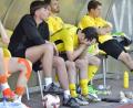 Bild: Hubert Ziegler
Bei den Spielern des FC Amberg herrschte nach dem Abstieg aus der Landesliga Mitte Enttäuschung pur.