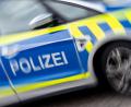 Bild: Symbolbild Hendrik Schmidt/dpa
Zeugen meldeten der Polizei einen Mann, der mit 1,9 Promille auf einem Tankstellengelände umherfuhr.