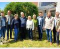 Bild: lg
Vertreter des CSU-Ortsverbands und Bürgermeister Rudolf Teplitzky zählten neben der Familie zur Gratulantenschar von Günther Flierl.