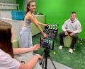 Archivbild: Gabi Schönberger
Im "Wischulab" der Gustl-Lang-Schule in Weiden können die Schülerinnen und Schüler Videos drehen. Dazu steht ihnen ein Greenscreen zur Verfügung.
